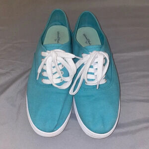 Universal Thread Shoes  